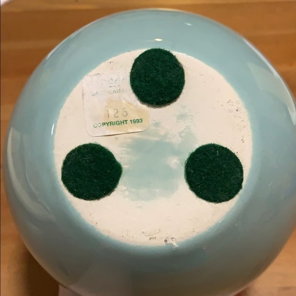 Vintage Haegar Pottery Vase 6.25” Tall 5” Diameter - Picture 3 of 4